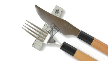 Omoeraku Table Knife & Fork banner1